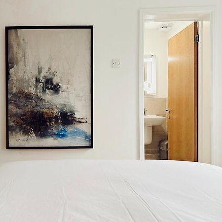 En-Suite Room 5Mins From Tower Bridge Лондон Екстер'єр фото